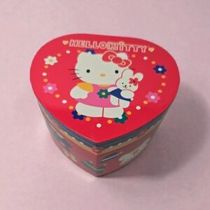 VTG Sanrio Hello Kitty Heart Jewlery Music Box